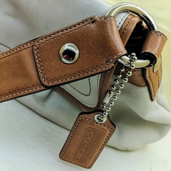 SOLD Coach Pleated SOHO Flap Shoulder Bag F13729 White Brown Leather Silver - Picture 15 of 16